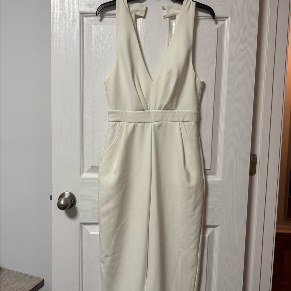 Elegant Cream Sleeveless Dress